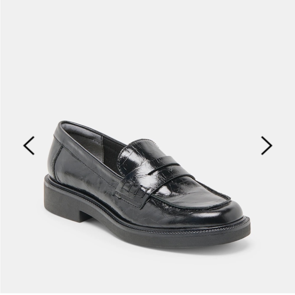 Dolce Vita Tiggy Midnight Crinkle Patent Loafers - Size 9.5